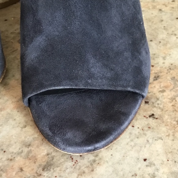 Vince Percey Suede Open Toe D’Orsay Wrap Block Heel Sandals - Picture 3 of 13